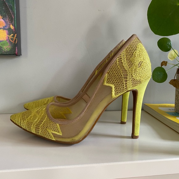 Neon Yellow Lace and Mesh Heels by Jessica Simpson - Picture 5 of 8